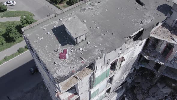 Residential Building Destroyed By the War in Ukraine alt