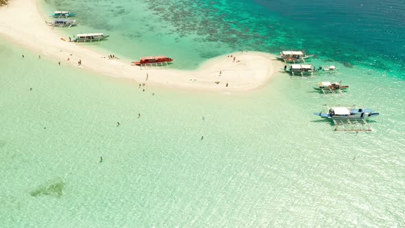 Tropical Island with Sandy Beach, Philippines, Palawan alt