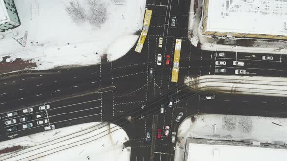Top View of the Winter Road Intersection in the Center of Minsk alt