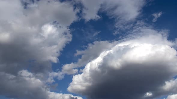Natural Sky Beautiful Blue and White Background. Blurry Blue Sky and White Cloud Background for alt
