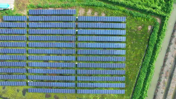 Aerial shot of Solar Power Station. drone footage. 4k alt