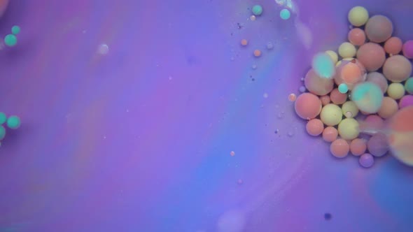 Magical Paint Bubbles In Oil