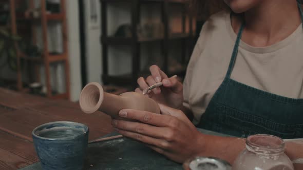 Artist Painting Handmade Ceramic Vase alt