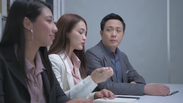 Business concept of 4k Resolution. alt