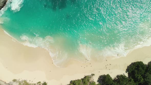 Aerial View of Big Blue Sea Wave Viewpoint, Top View  Beautifulbeach of Kelingking in Nusa Penid alt
