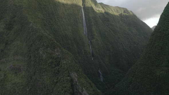 Aerial view of a waterfall (La Cascade Blanche), Saint Benoit, Reunion. alt