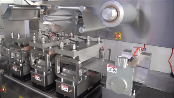 Pharmaceutical Manufacturing in Pills for the Medical Supply of the Pharmaceutical Industry. alt