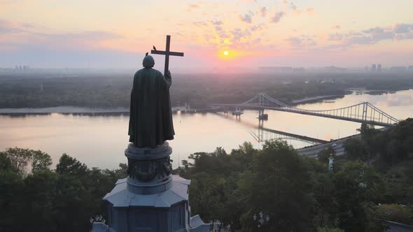 Monument To Vladimir the Great at Dawn in the Morning, Kyiv, Ukraine alt