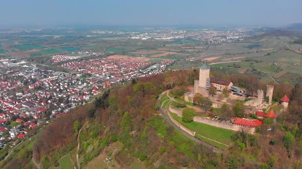 Beautiful top view of the Starkenburg castle in the German city of Heppenheim. alt