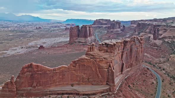 Famous Landmark in Western USA alt