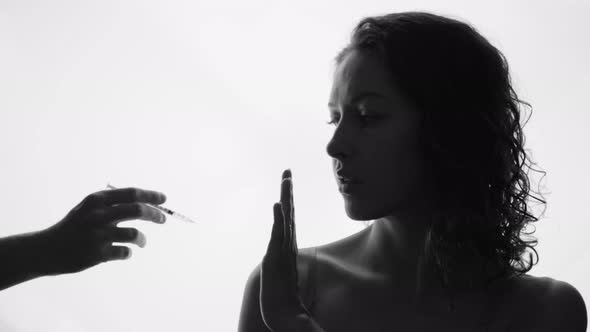 Girl Does Not Want to Be Vaccinated alt