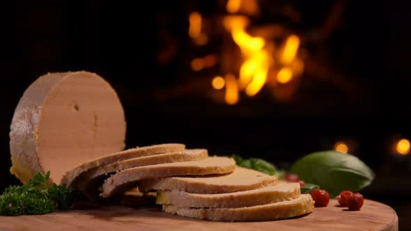 Camera Movement of Cuts Foie Gras alt