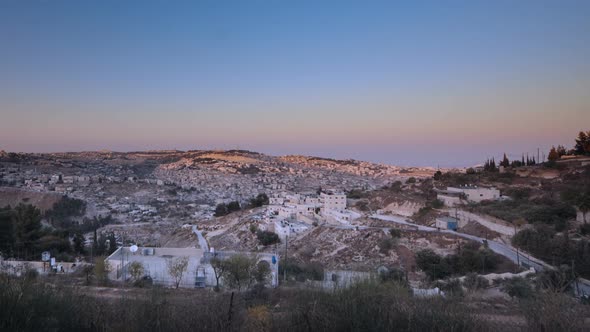 Time-lapse of people touring the Edicule of the Holy Sepulchre. alt