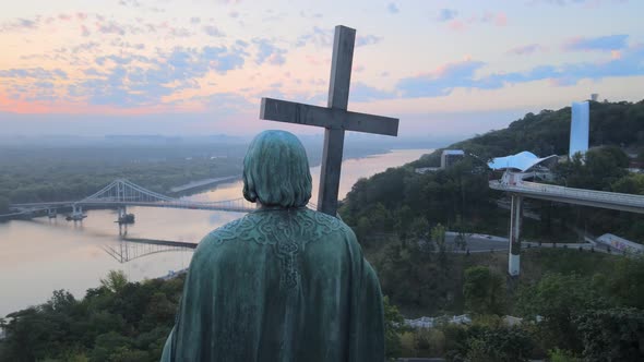 Monument To Vladimir the Great at Dawn in the Morning, Kyiv, Ukraine alt
