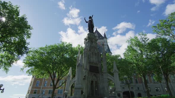 Monument de la Foi located in Place d'Armes alt