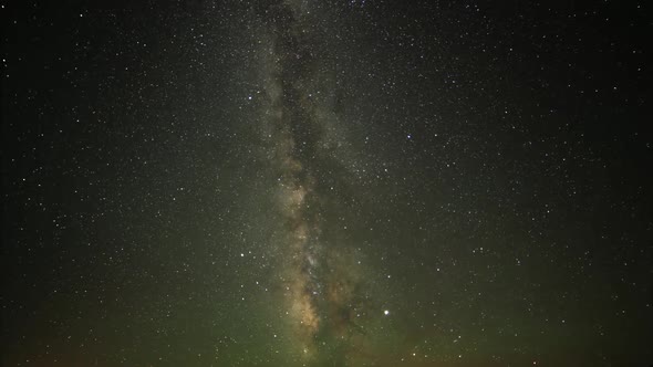 8K Milky Way Stars In The Night Sky alt