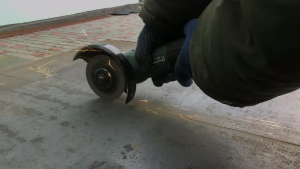 Cutting Sheet Metal Electric Angular Grinder alt