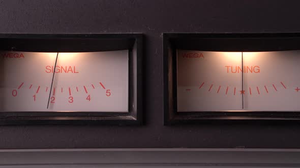 Turning Off Vintage FM Radio Receiver With Signal and Tuning Needle Displays alt