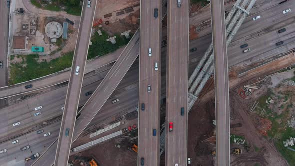 Birds eye view of traffic on major freeway in Houston alt