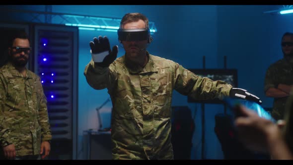 Soldier Using VR Technology alt