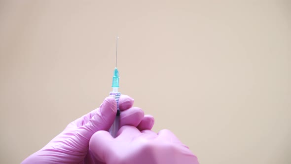 Cosmetologists Hands alt