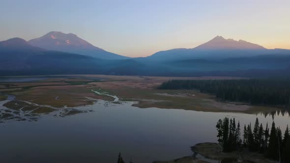 Early morning aerial view of Sparks Lake, Oregon alt