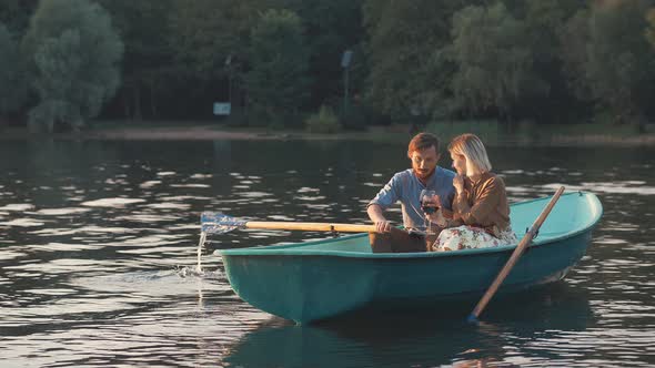 Couple in boat  alt