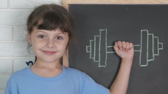 The Concept of a Strong Child in Learning alt