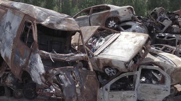 Burnt and Shot Cars During the War in Ukraine alt