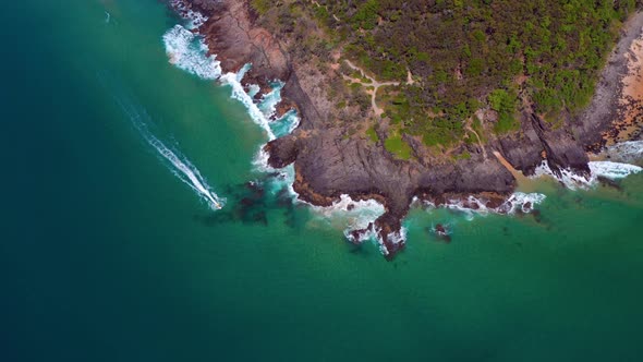 Beautiful Coastline With Sailing Speedboat On The Turquoise Waterfront In Noosa Heads, Queensland, A alt