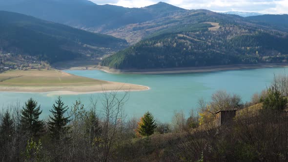 Bicaz Mountain Lake alt