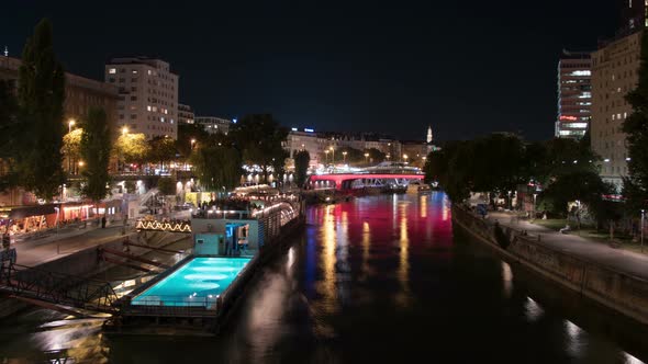 Timelapse of Donaukanal at night alt