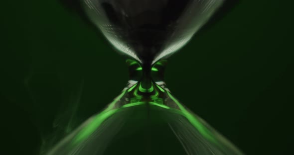 Hourglass on changing background alt