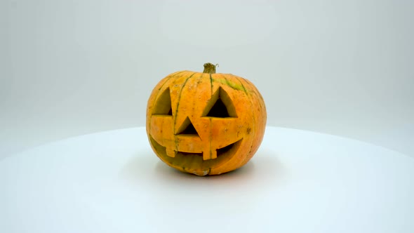 Halloween pumpkin alt
