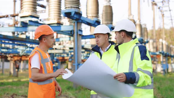 Diverse Team of Specialists on Construction Site alt