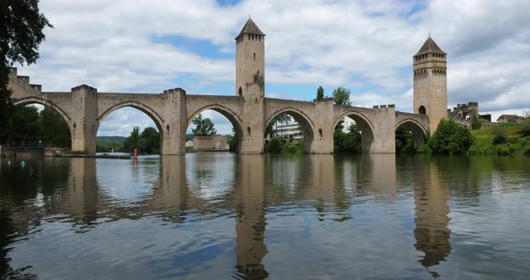 The medieval Pont Valentre, Cahors, Lot department, the Occitan, France alt