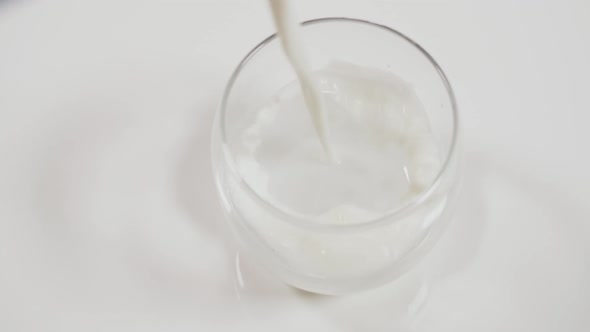 White Fresh Milk alt