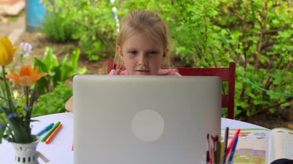 Online lesson format for children