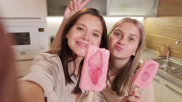 Taking Selfie With Ice-Cream alt