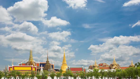 Wat Phra Si Rattana Satsadaram 