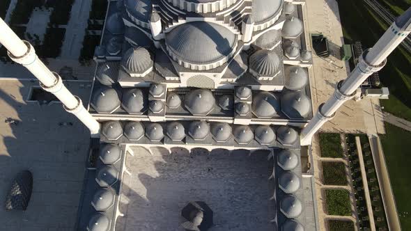 Muslim Mosque Courtyard alt