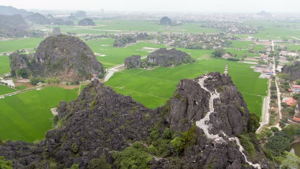 Mua Cave Viewpoint Landscape in Ninh Binh, Vietnam Timelapse alt