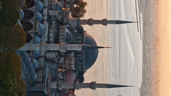 Hagia Sophia in Turkish City alt