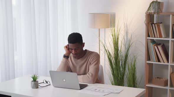 Exhausted Employee Overwork Fatigue Sleepy Man alt