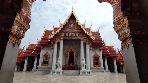 Wat Benchamabophit Dusitwanaram Ratchaworawihan, Also known as the marble temple, it is one of Bangk alt