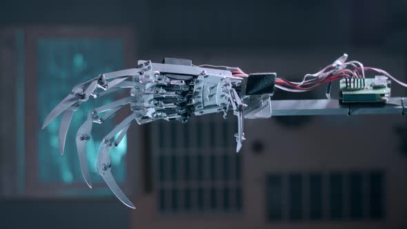 Robot Hand Spinning