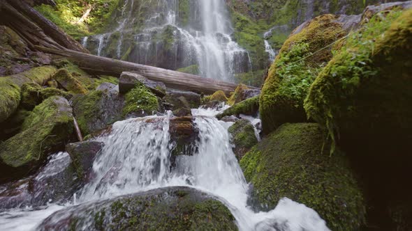 Gimbal Slow Motion Shot of Lower Proxy Fall Oregon United States alt