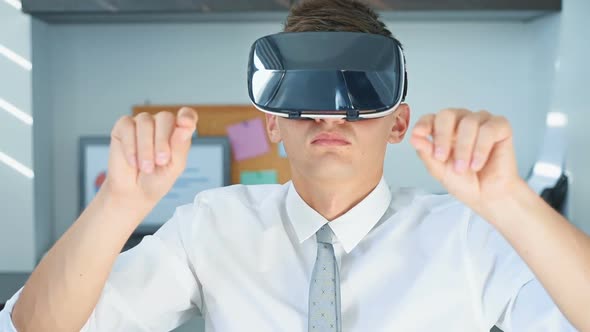 Businessman Wearing Virtual Reality  Glasses alt
