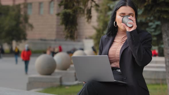Closeup Young Businesswoman Sitting in City Outdoors Girl Student Freelancer Working Studying on alt