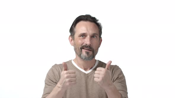 Slowmotion Proud Dad Showing Thumbsup at Camera and Looking Proud Smiling Happy Encourage Daughter alt